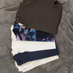 Men's t-shirt bundle 💙💚 5!! Size S